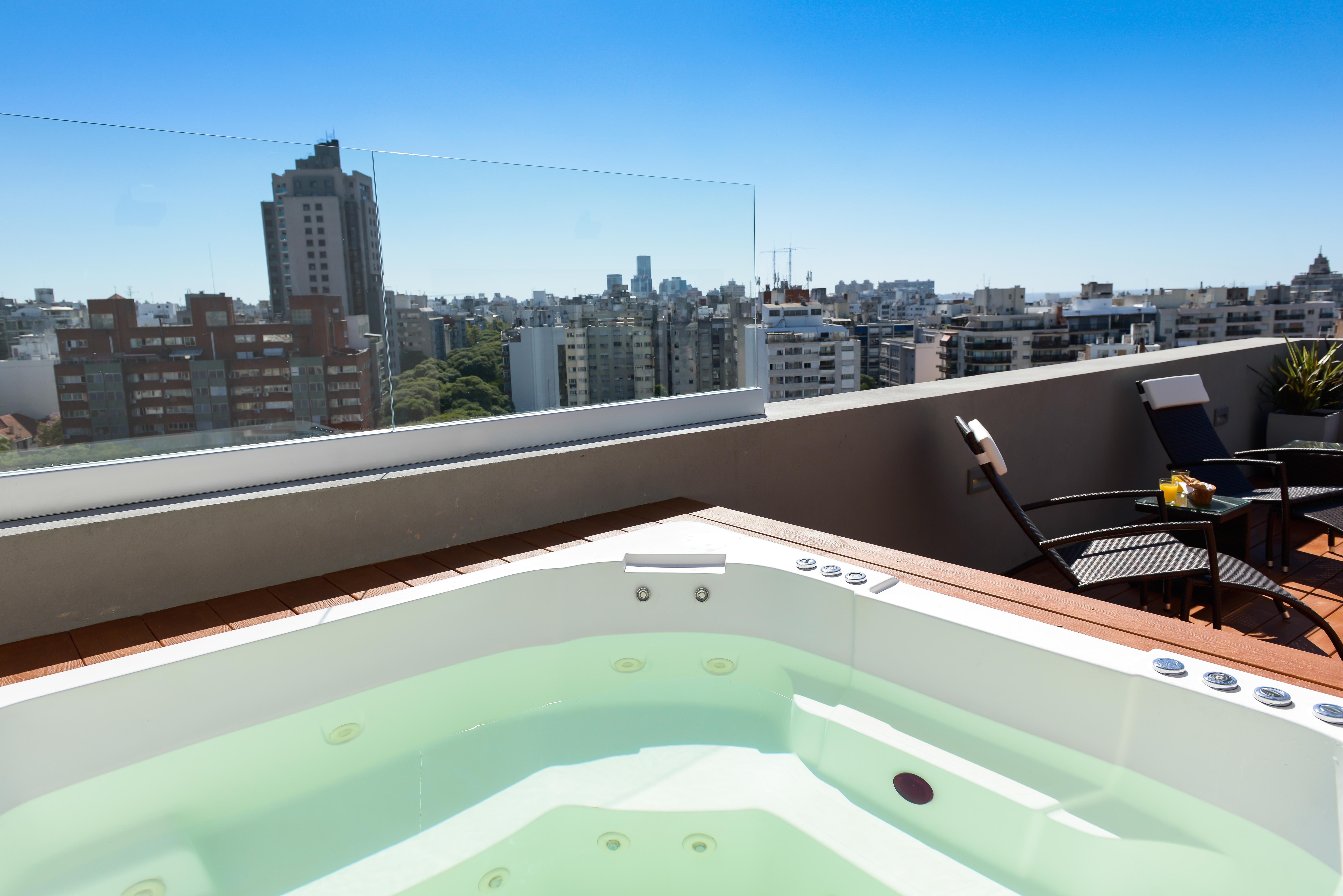 Merit Montevideo Apart & Suites ภายนอก รูปภาพ