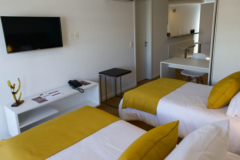 Merit Montevideo Apart & Suites ภายนอก รูปภาพ